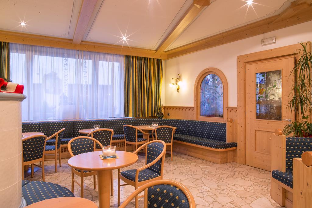 Hotel Al Cervo تيزيرو المظهر الخارجي الصورة